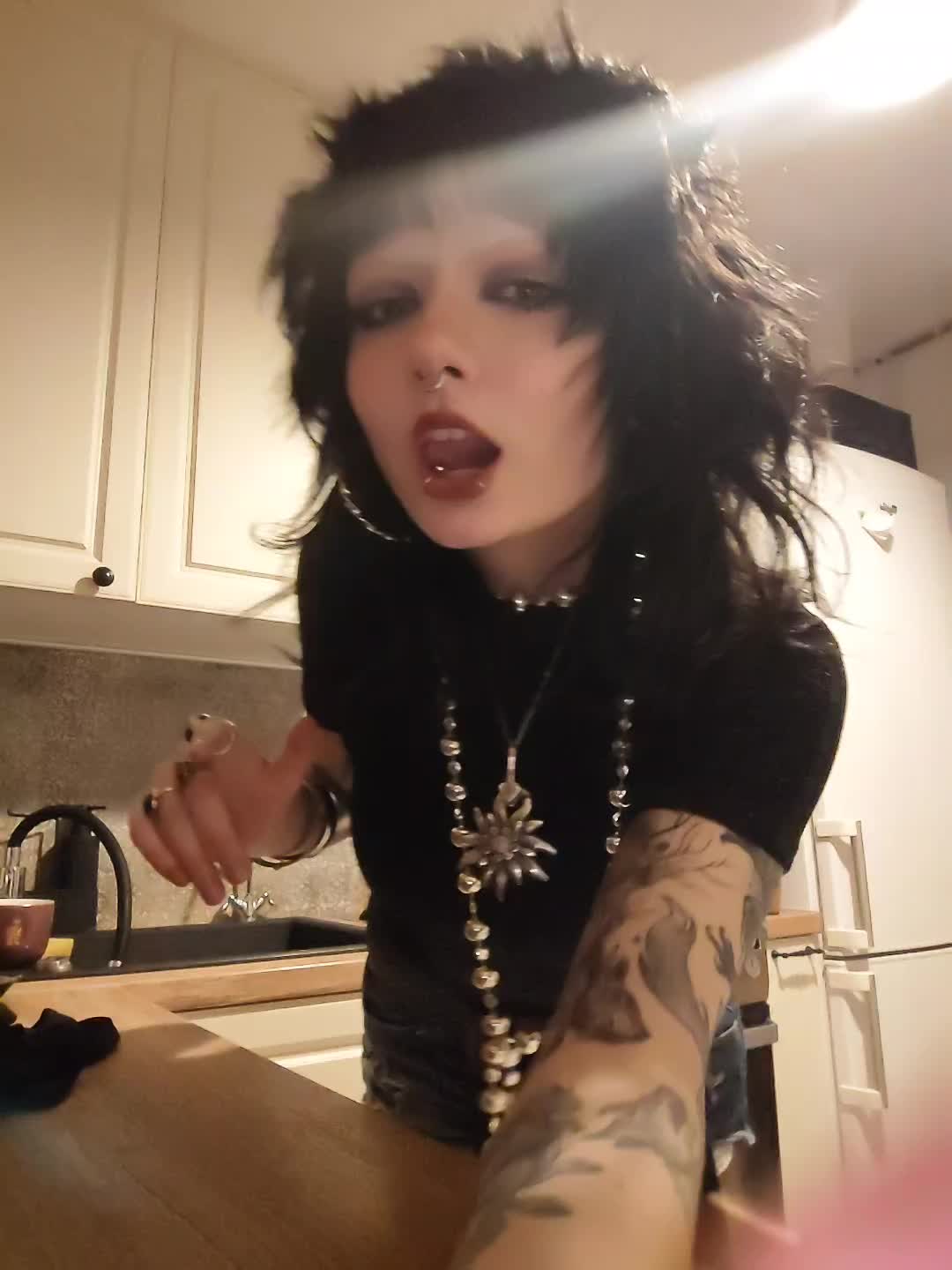 @𝖛𝖎𝖈𝖙𝖔𝖗𝖎𝖆