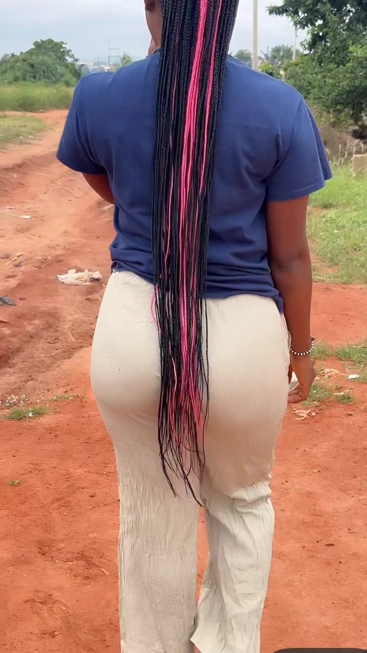 @Adjoah☠️~🧚♂️Sakyiwaa