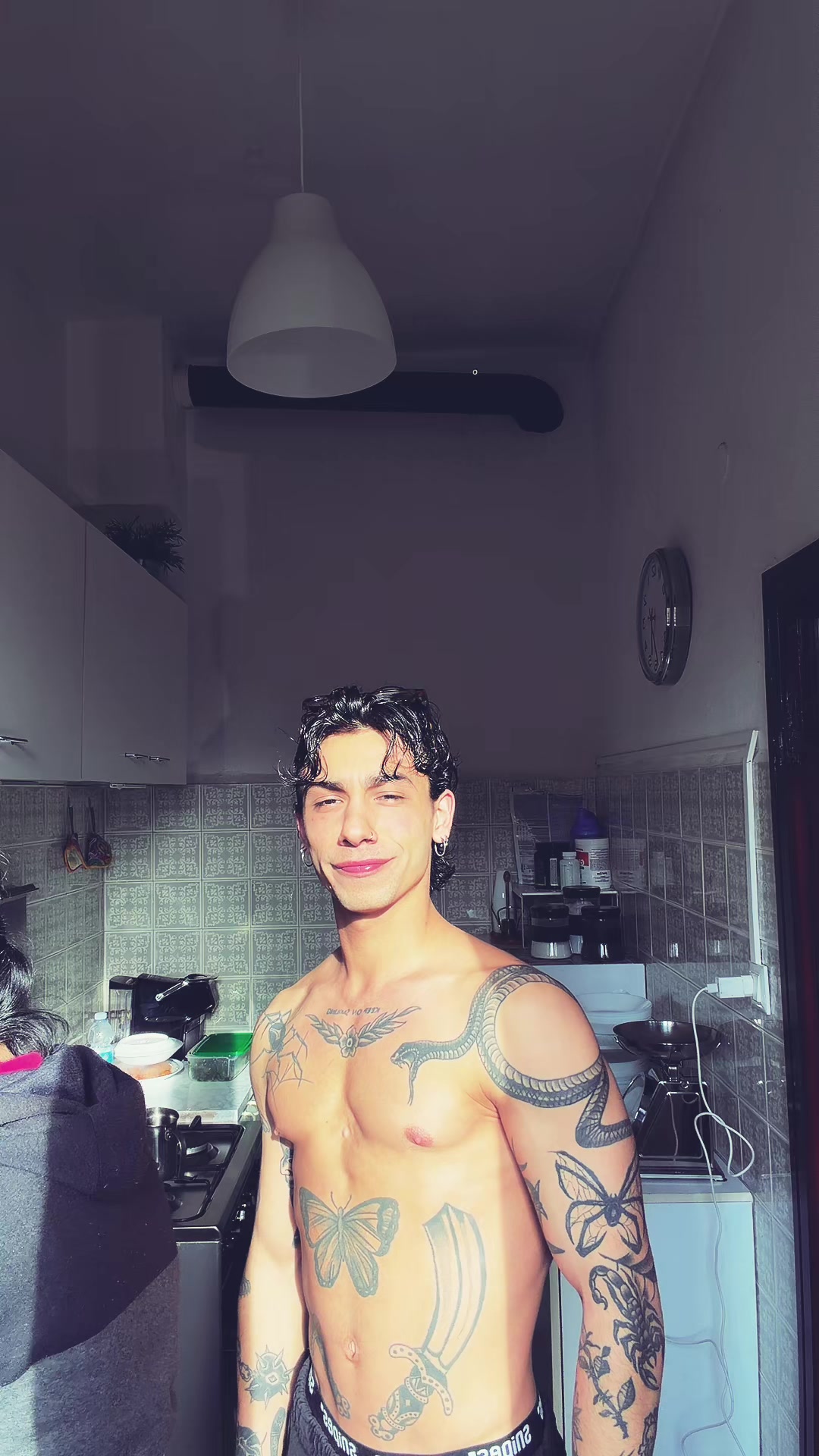 @Alex_averga99
