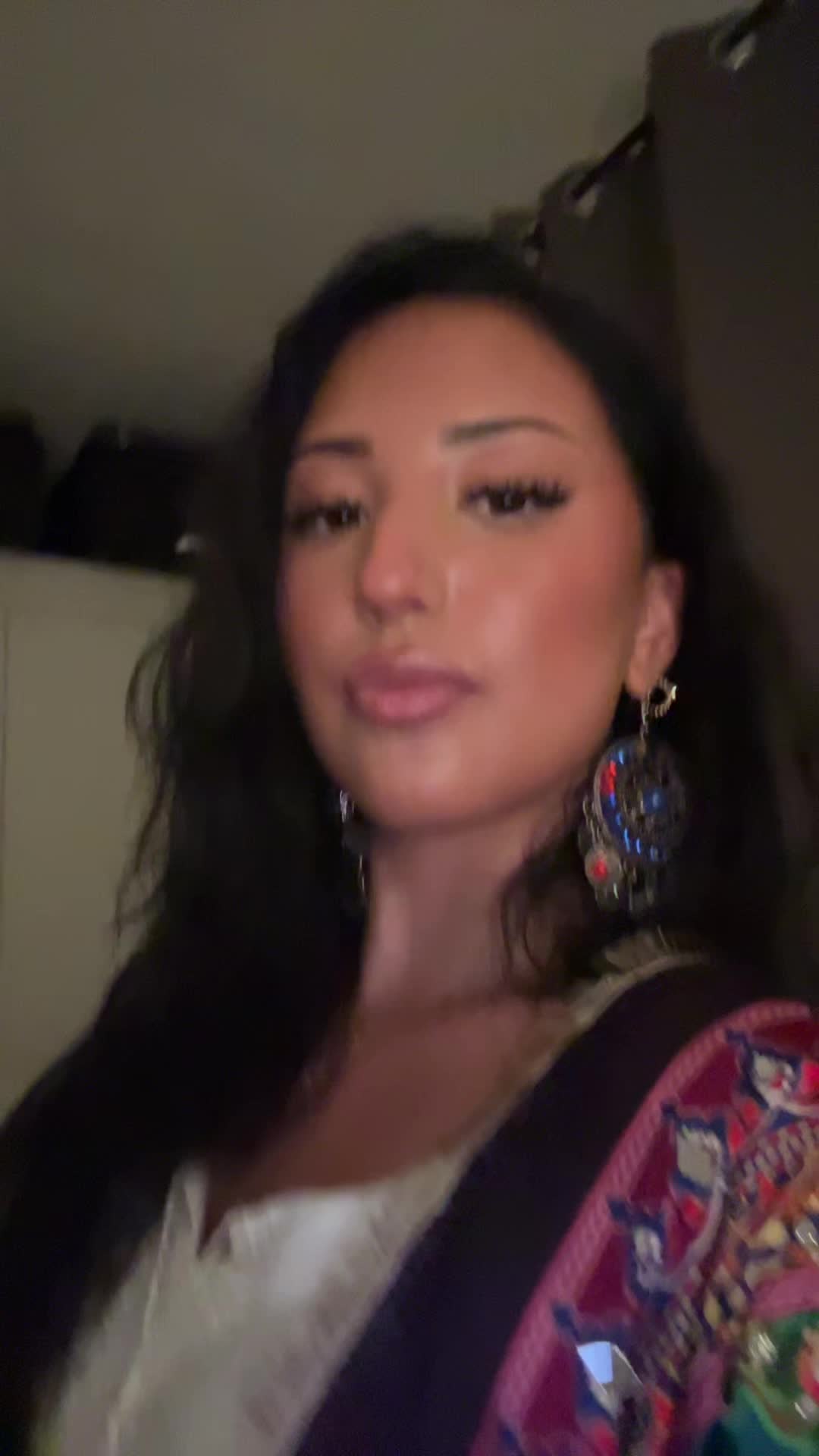 @لیسا