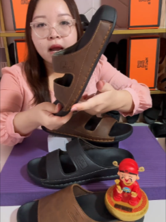 @Halita Dép Chính Hãng