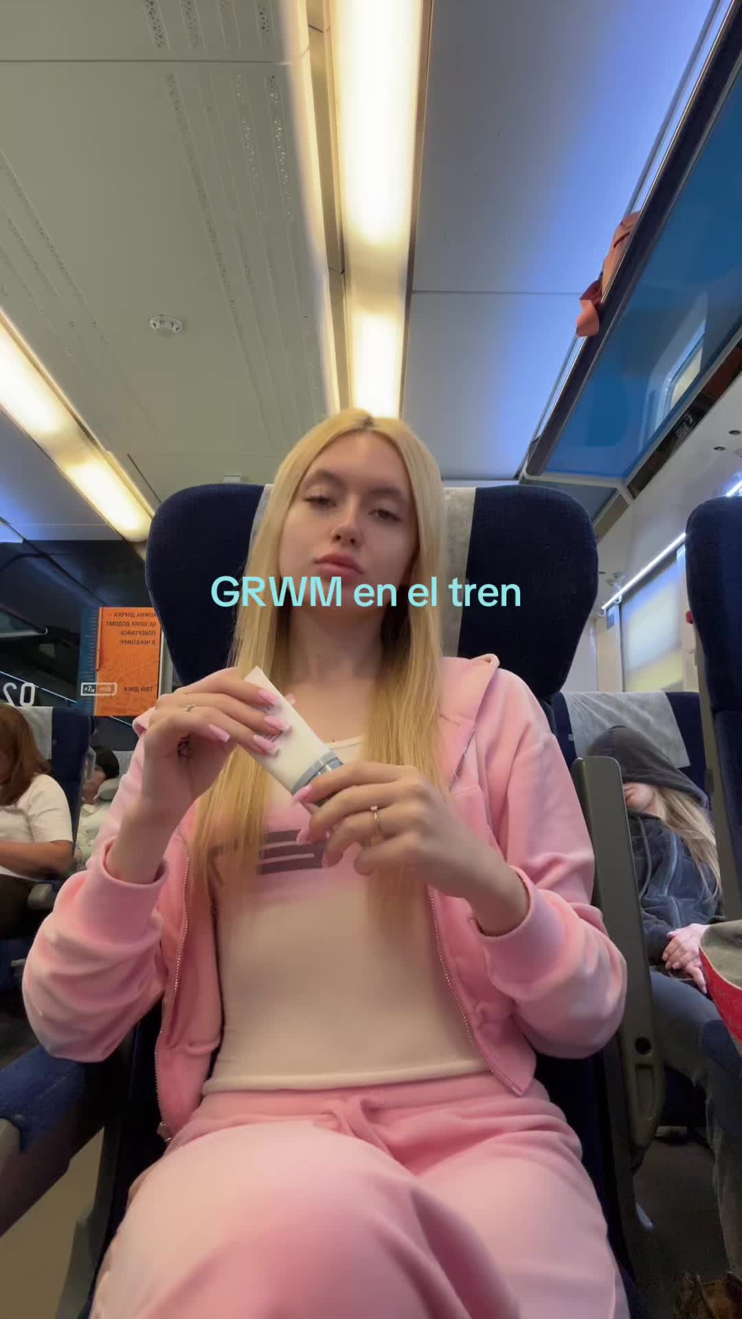 @callmeheyloli
