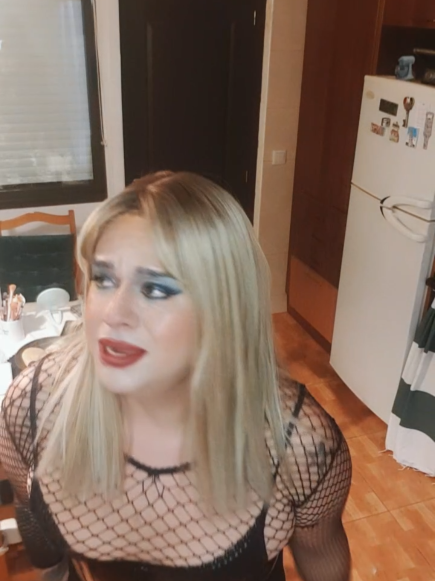 @analhia CrossDresser