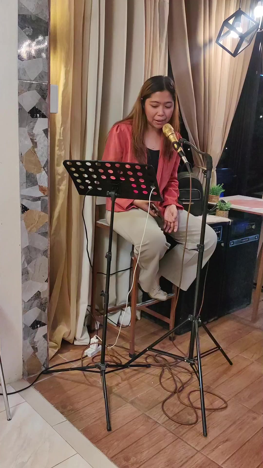 @Si Leslie Ako