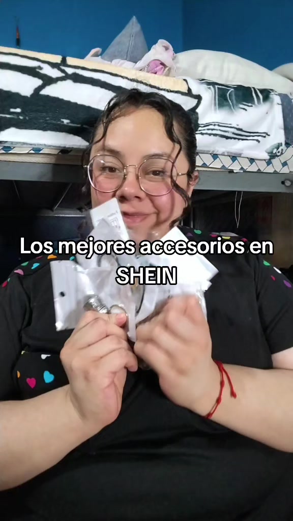 @✨A N N I E L I ✨
