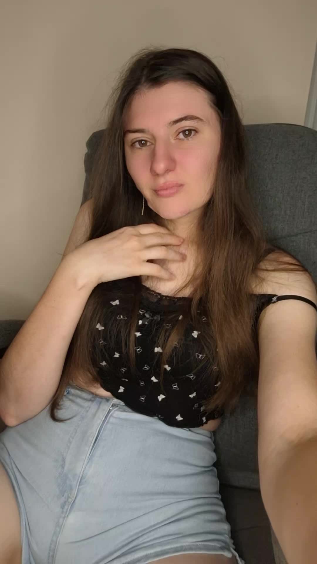 @Ellena.Ella