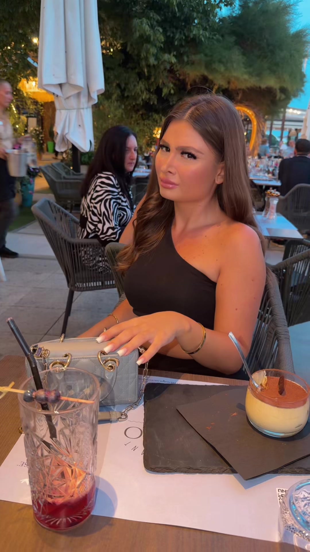 @luanaroman19