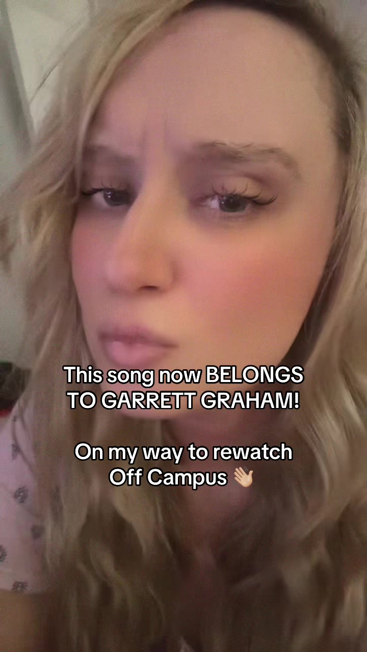 @Tina 🦋 📚🖤🐦⬛🥀🐈⬛🐭🇬🇧