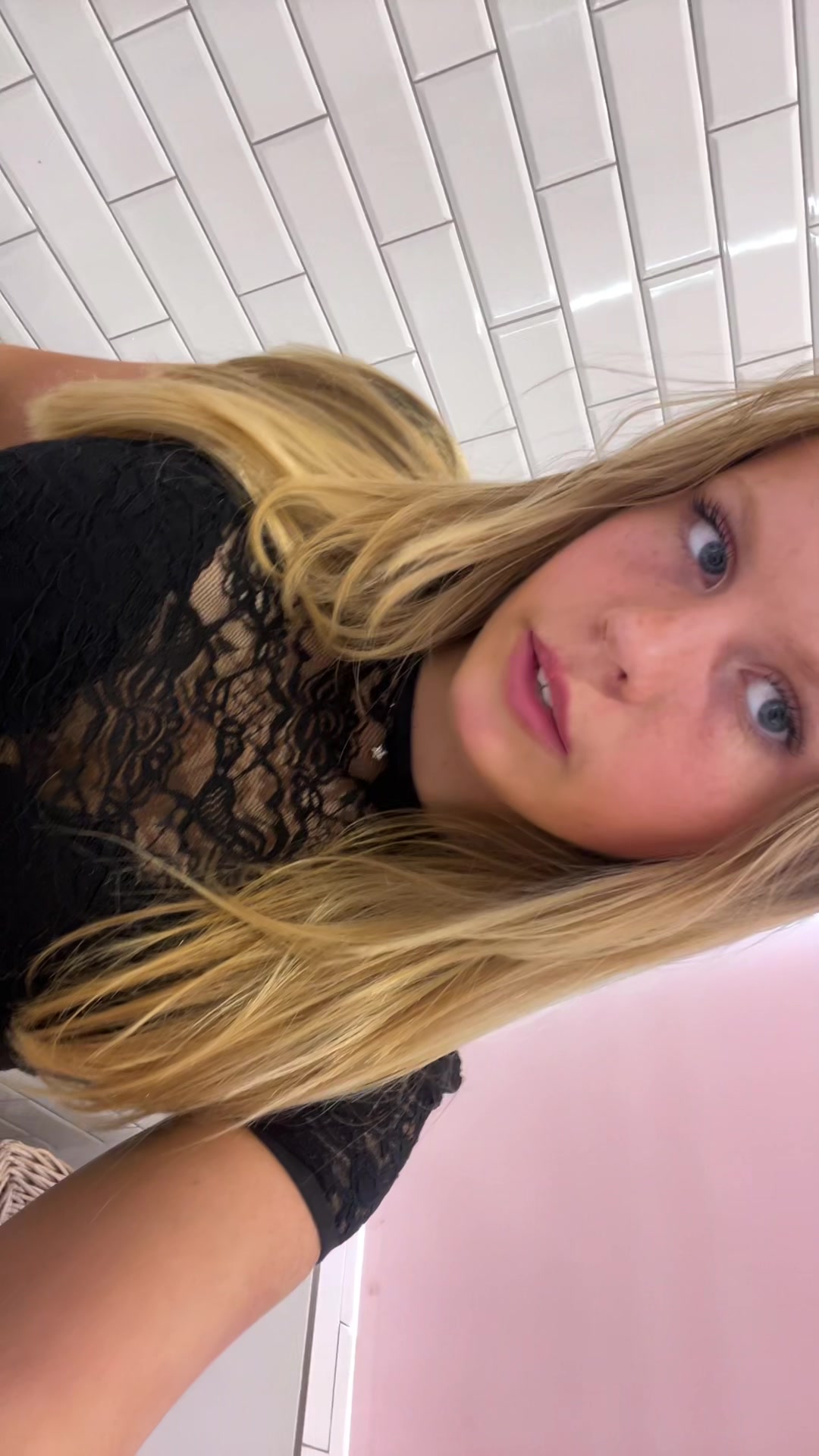 @Lily