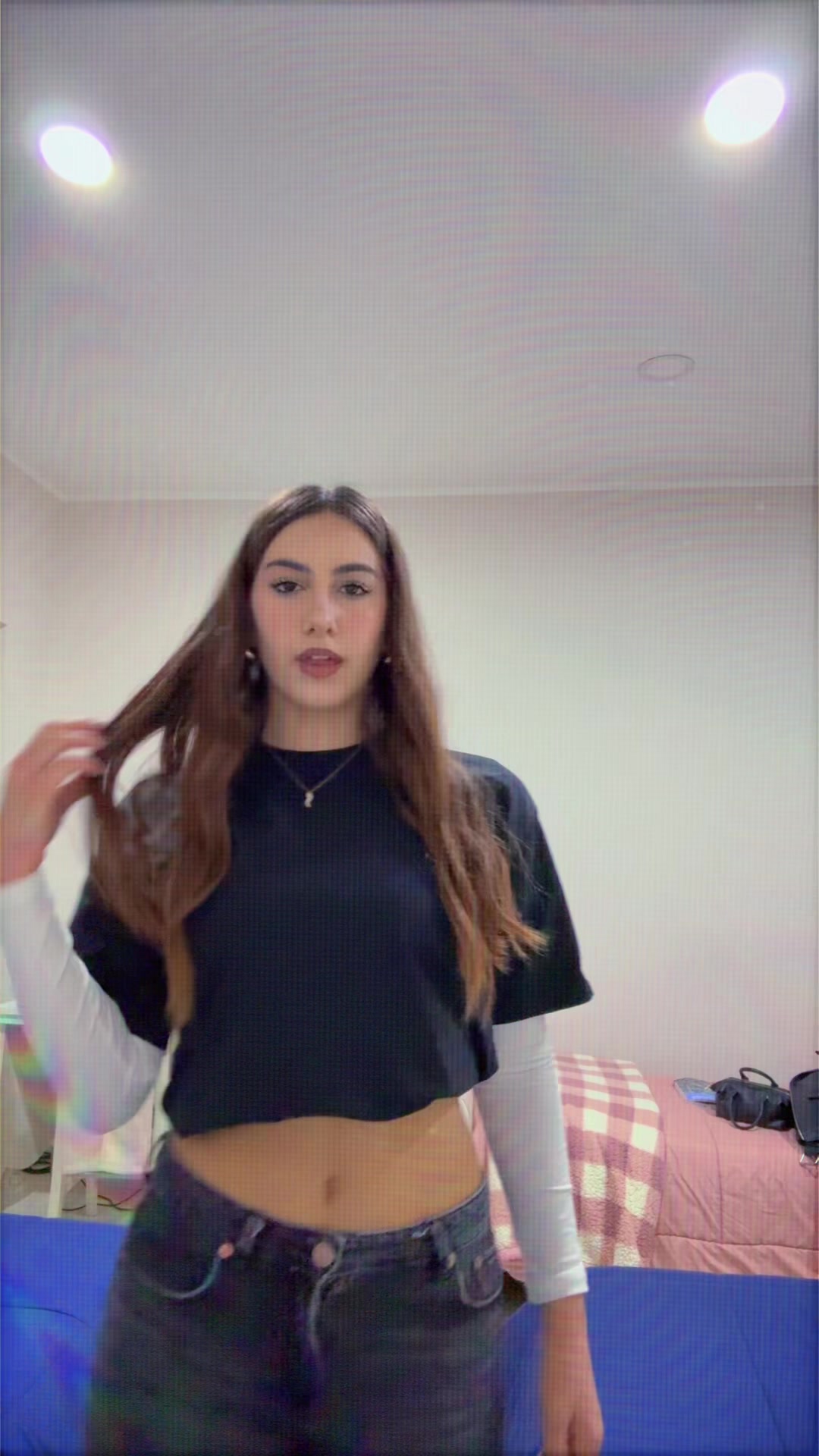@𝒞𝒽𝒾𝒶𝓇𝒶