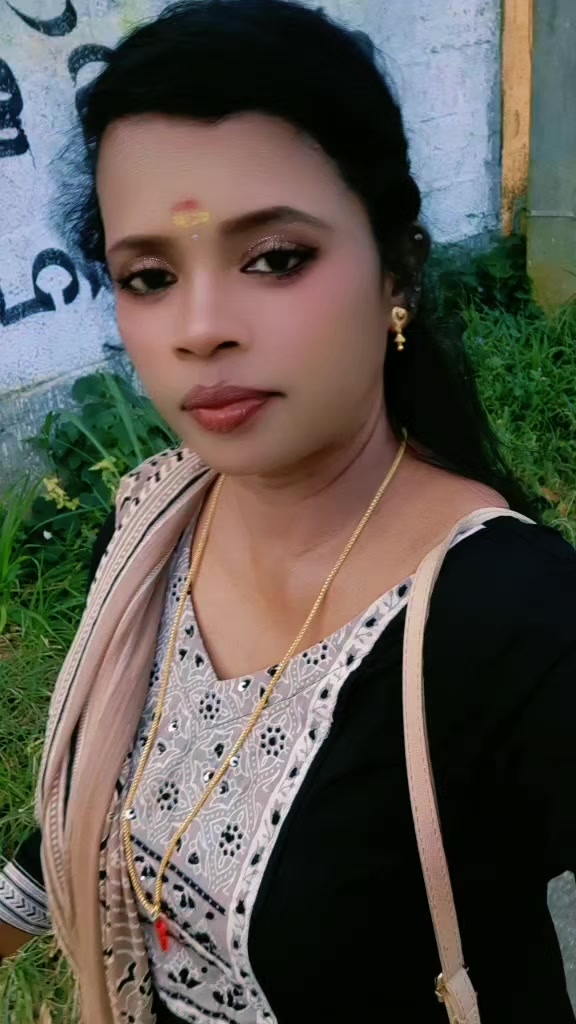 @🦋പൂമ്പാറ്റ 🦋