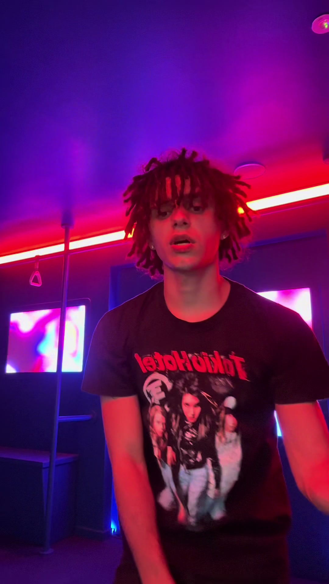 @lildombaby