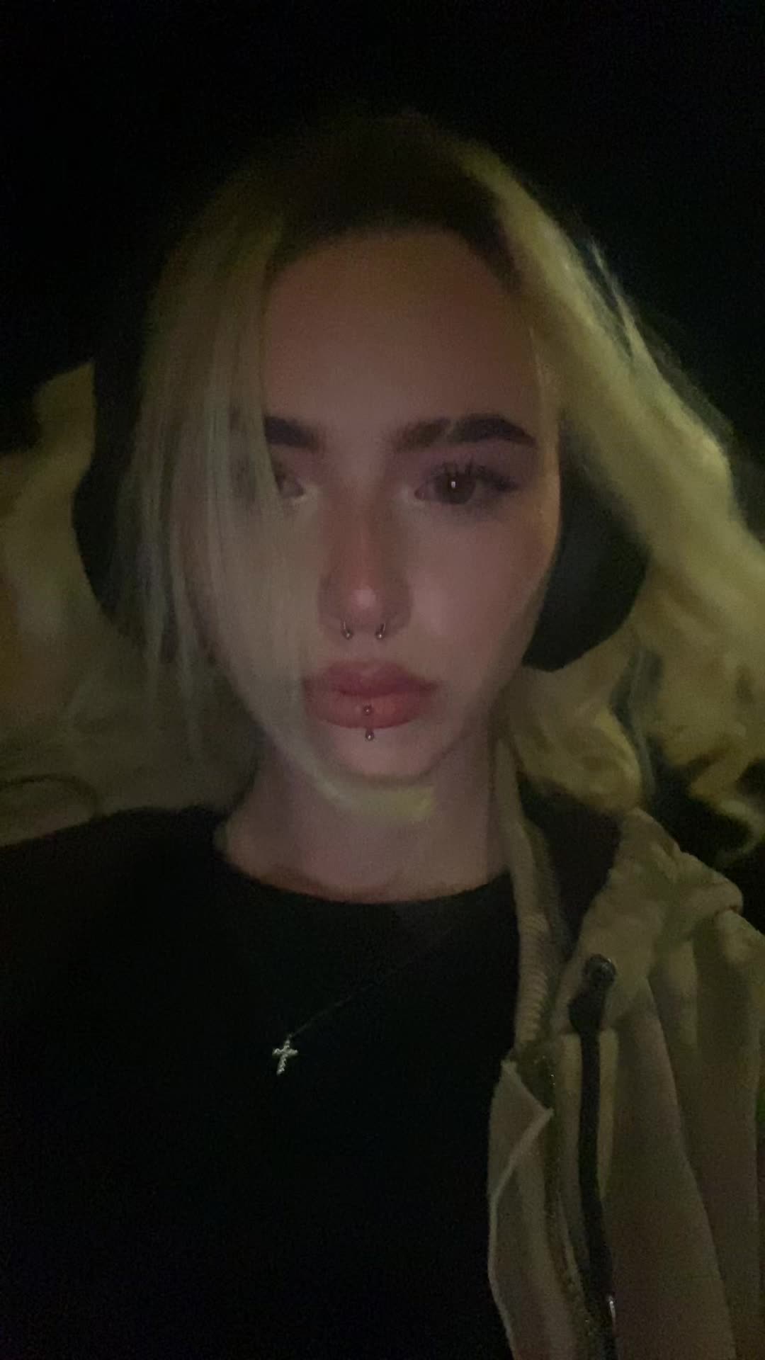 @🧛🏻♀️
