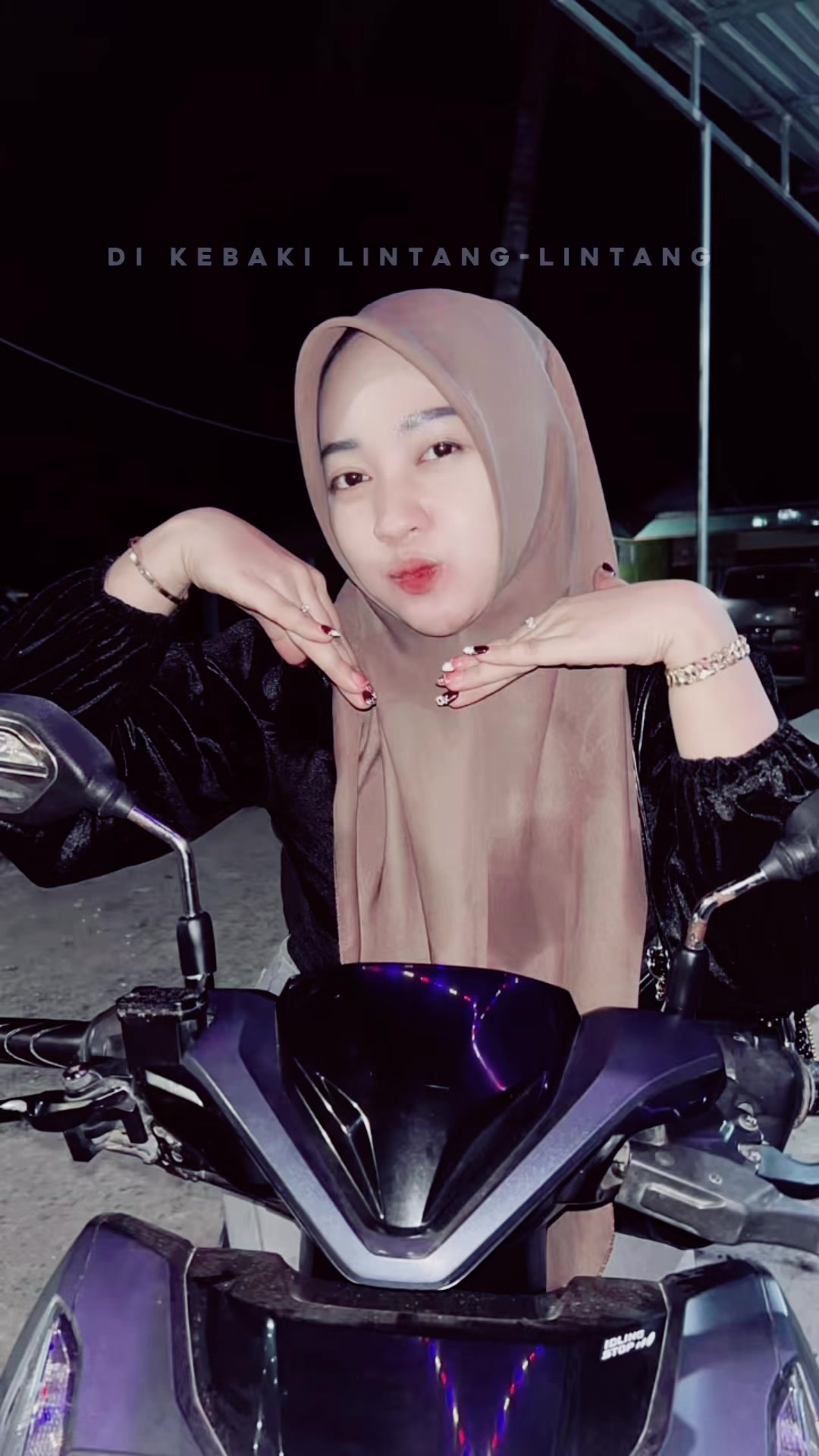 @Mbak'En