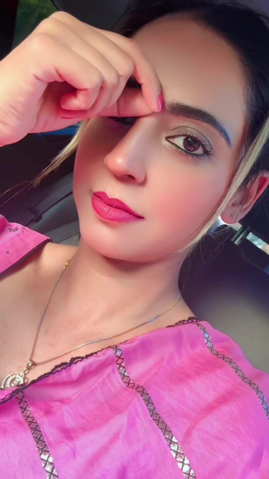 @Pinky_xoxa1