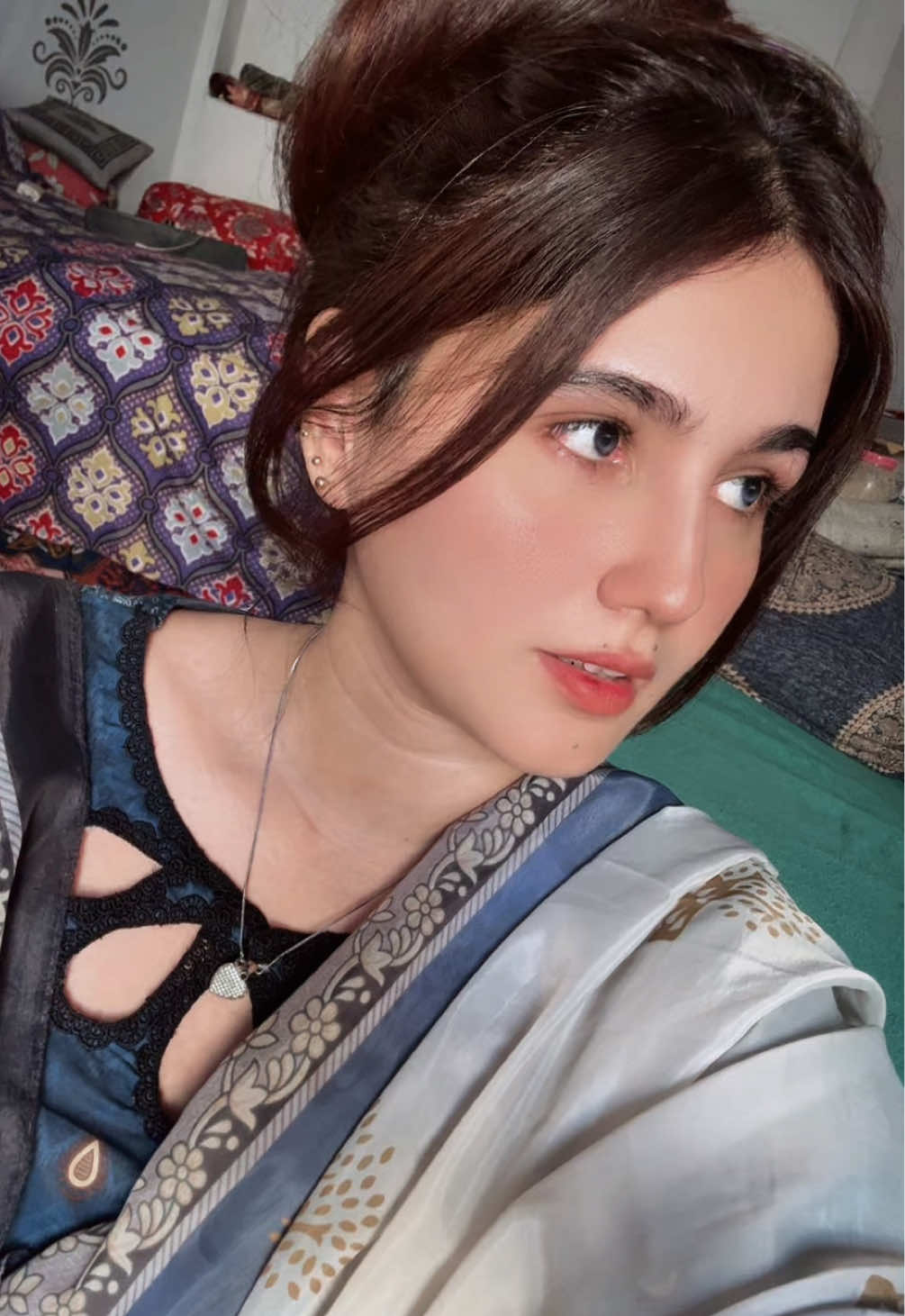 @Isha Hashmi.🥀👑