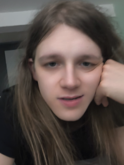 @Laurababyemily
