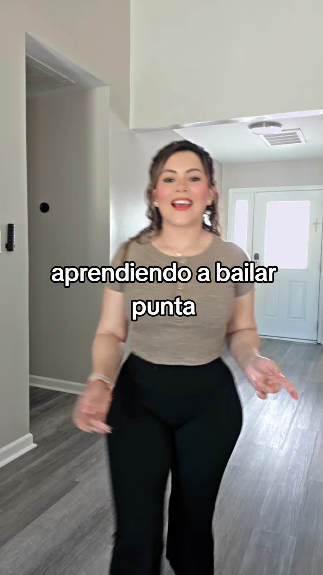 @😘Roxxy_flores🇸🇻💕