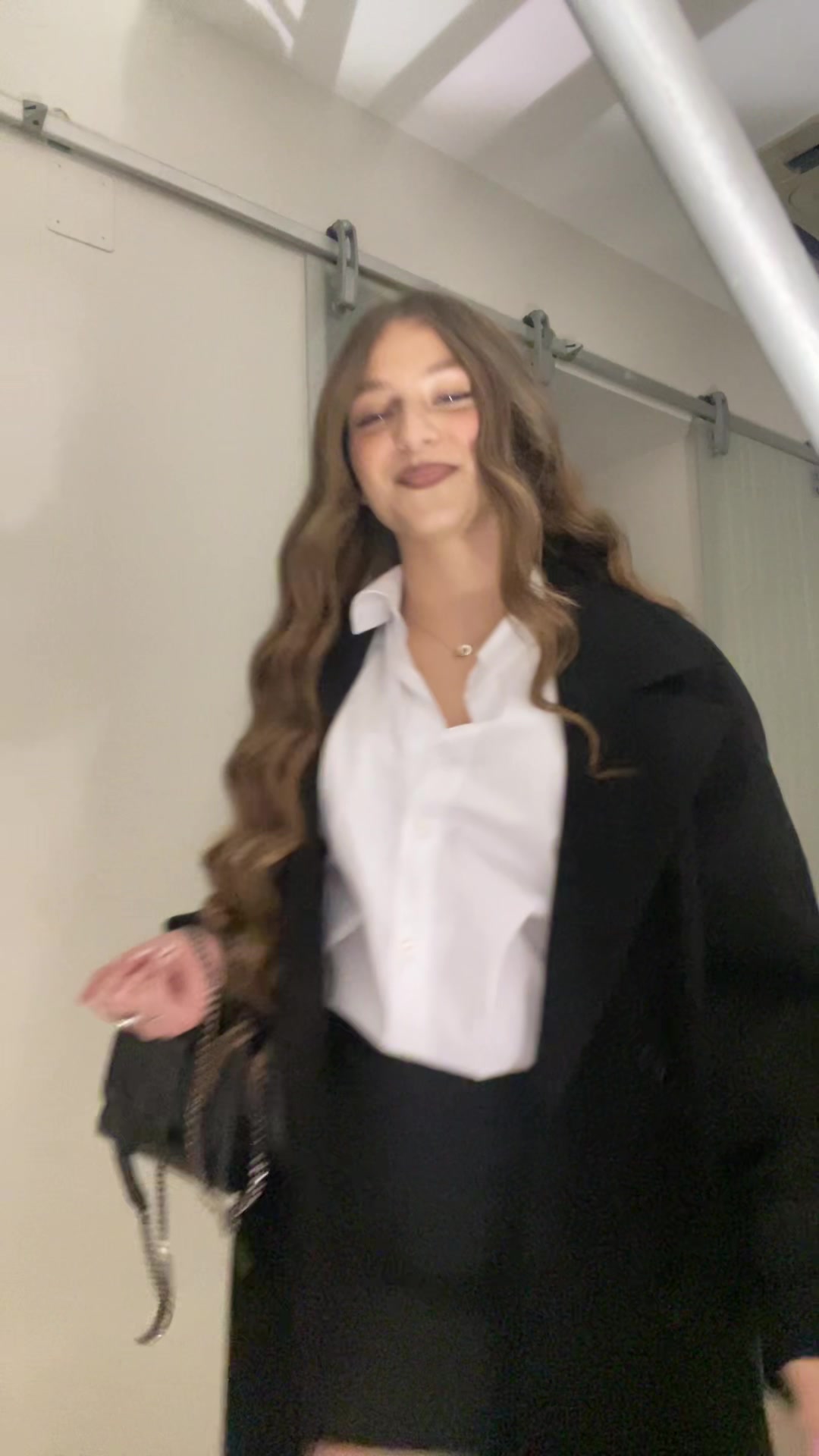 @𝟐𝟐