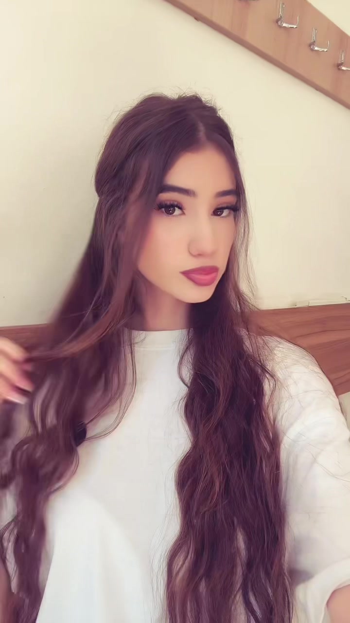 @Ianira