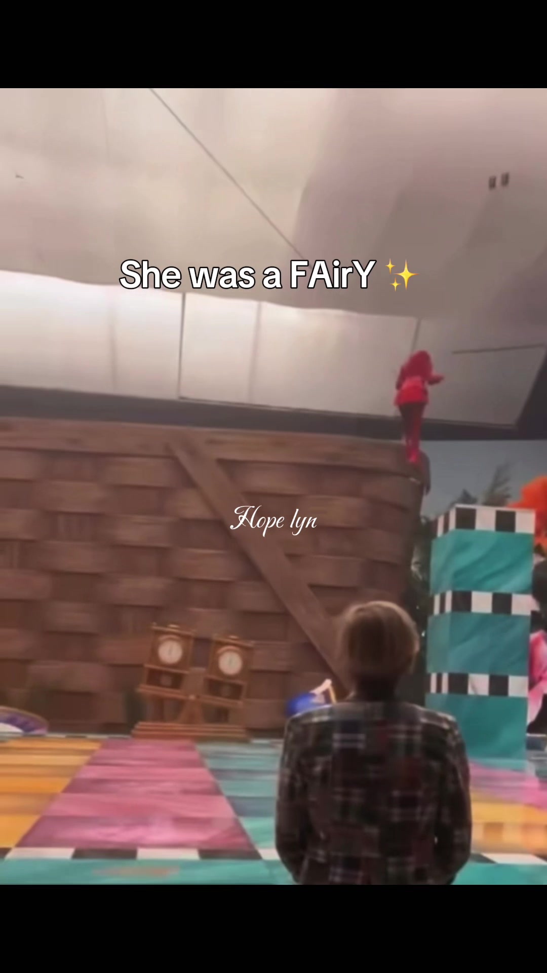 @Hope Lyn ᥫ᭡