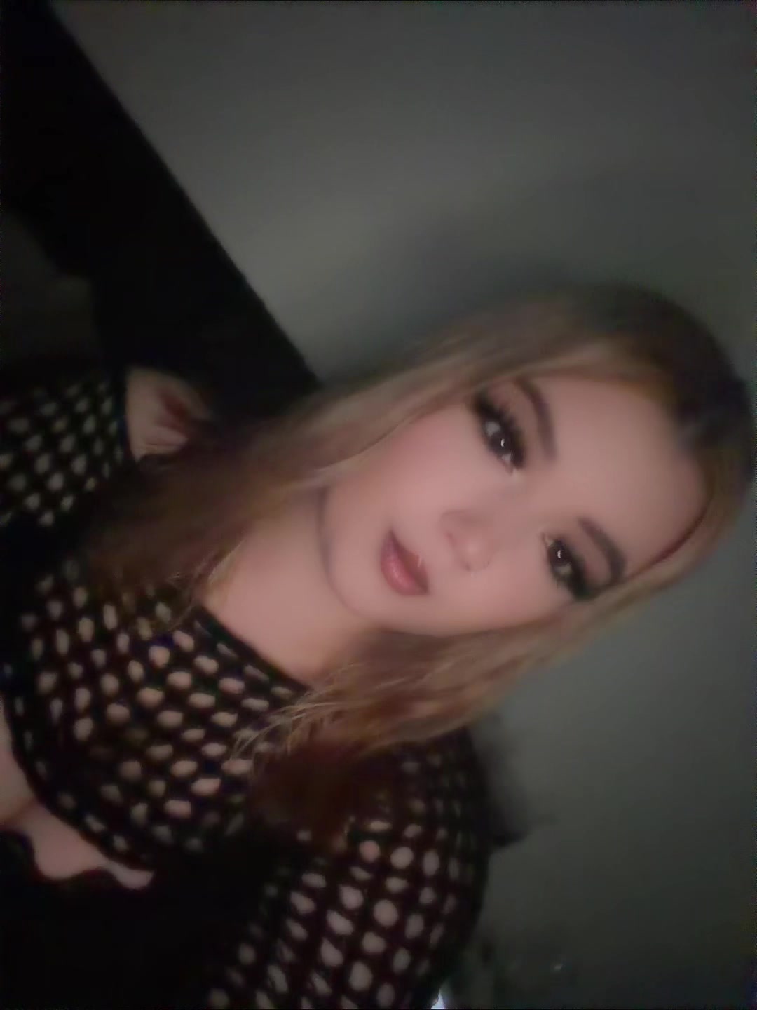 @𝐂𝐡𝐥𝐨𝐞 ꨄ︎