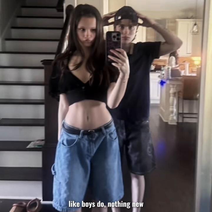 @👜