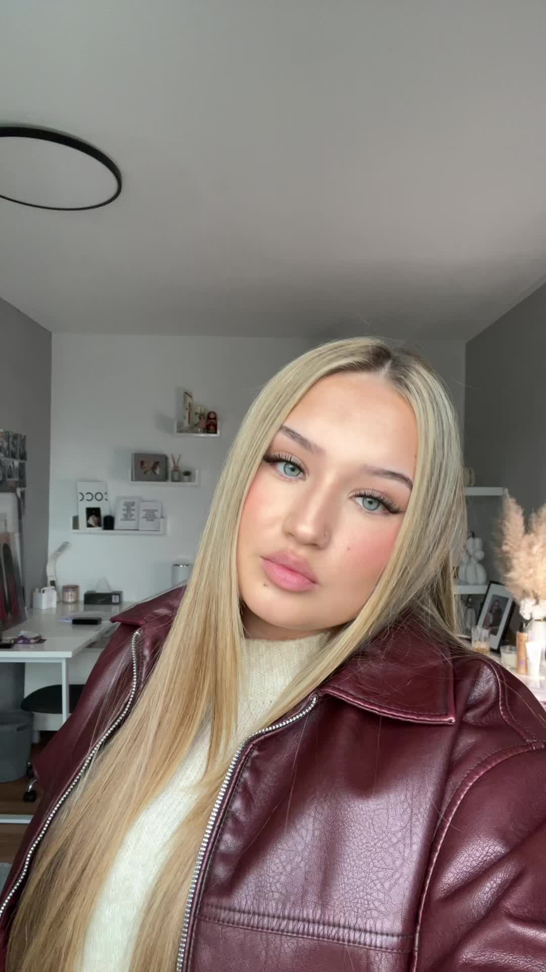 @𝓐𝓷𝓰𝓮𝓵𝓲𝓷𝓪