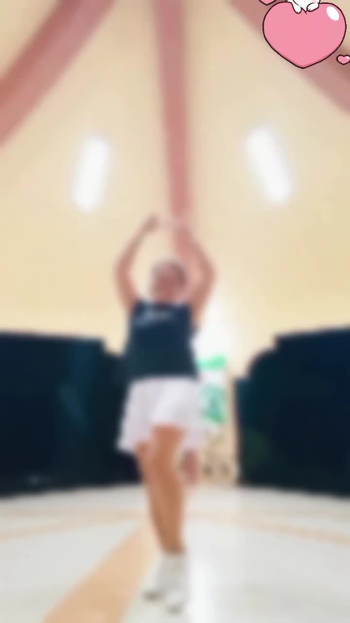 @Lola Morena