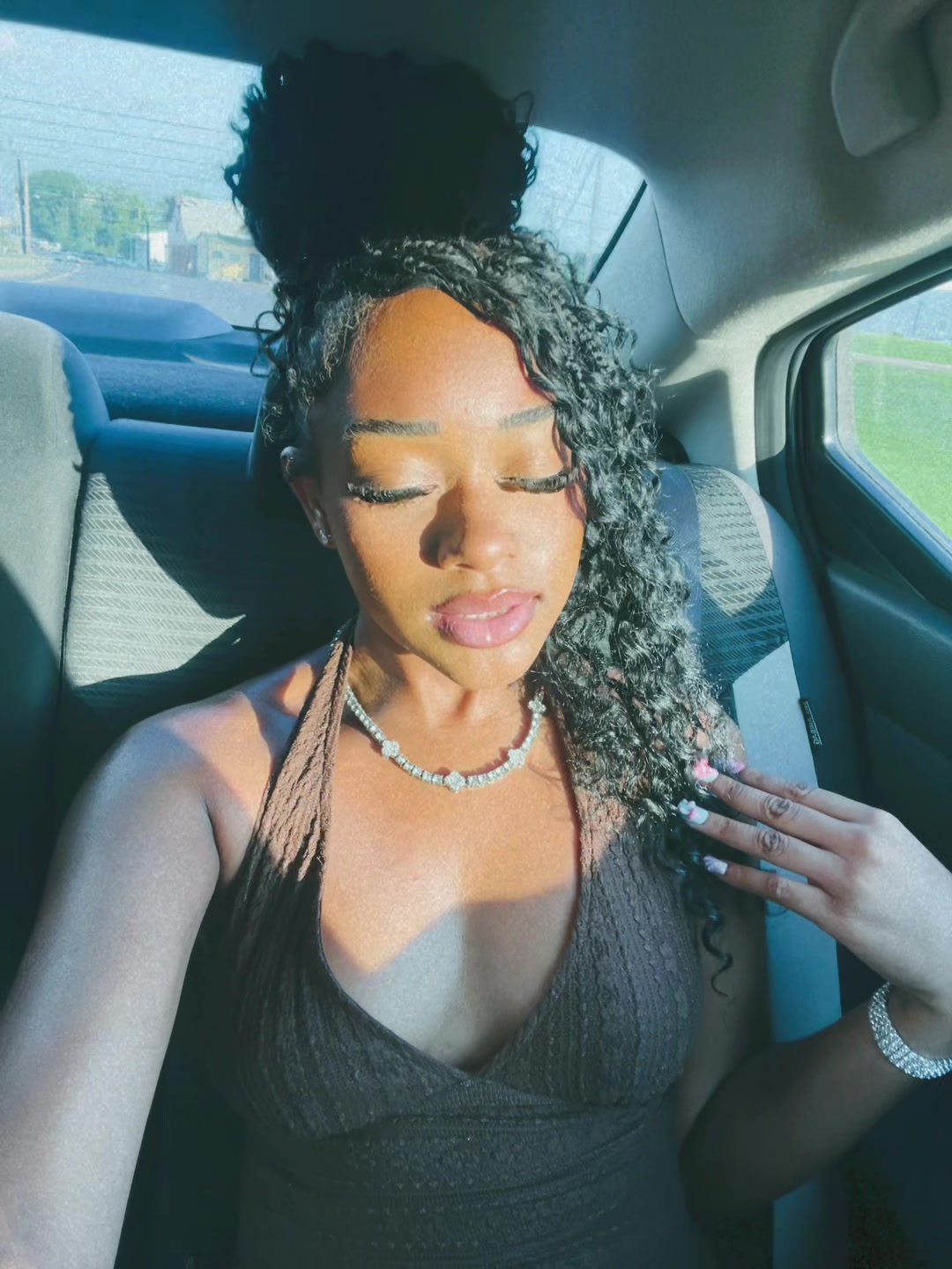 @Thelovelyadaiza_
