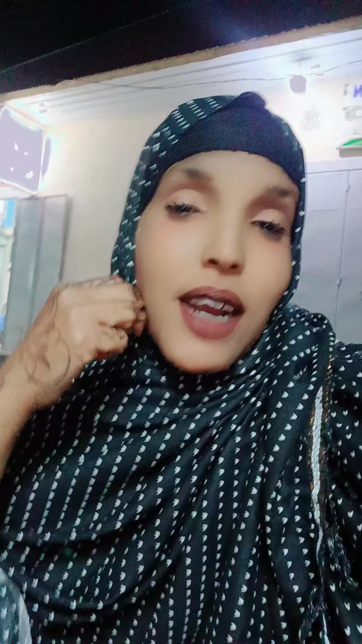 @Ayeeyo Xaliimo