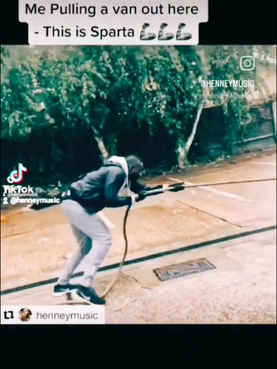 @HenneyMusic
