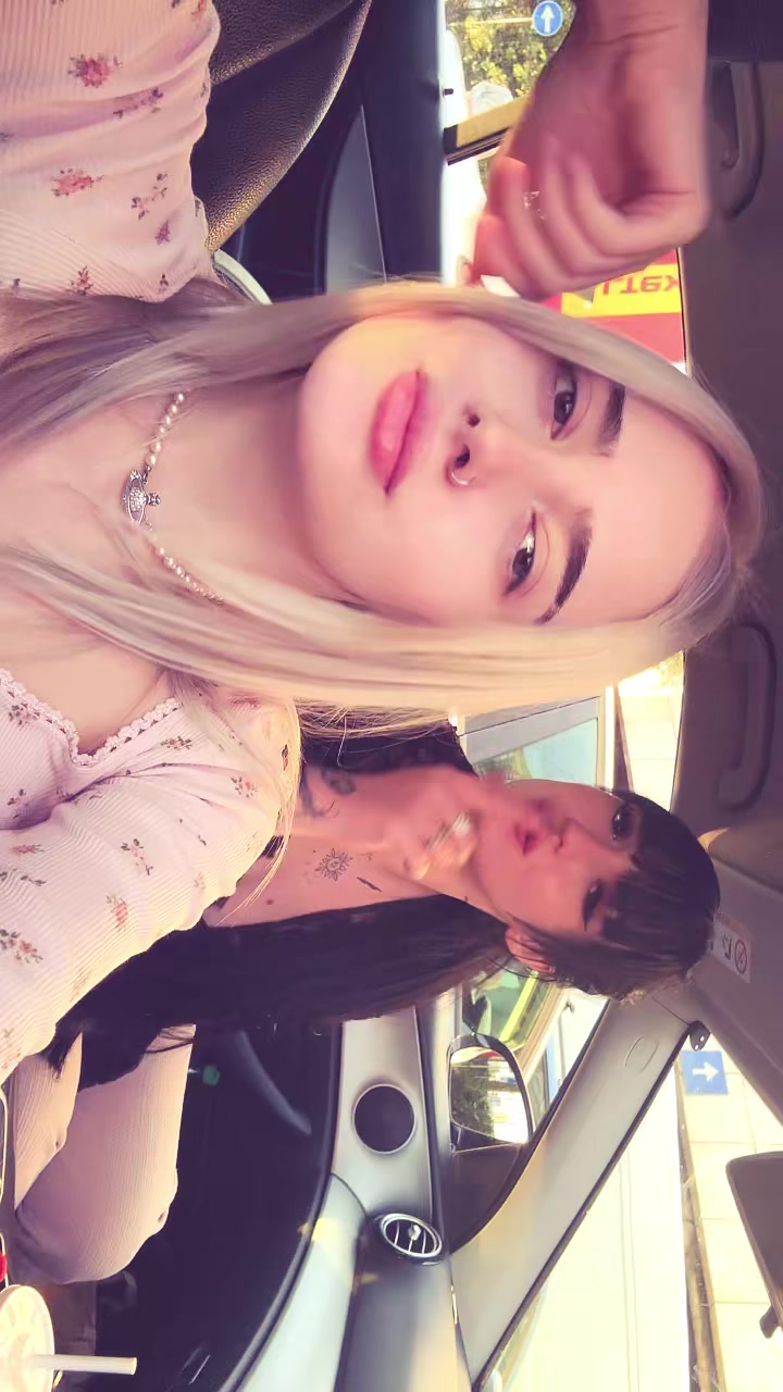 @alemakesmoney
