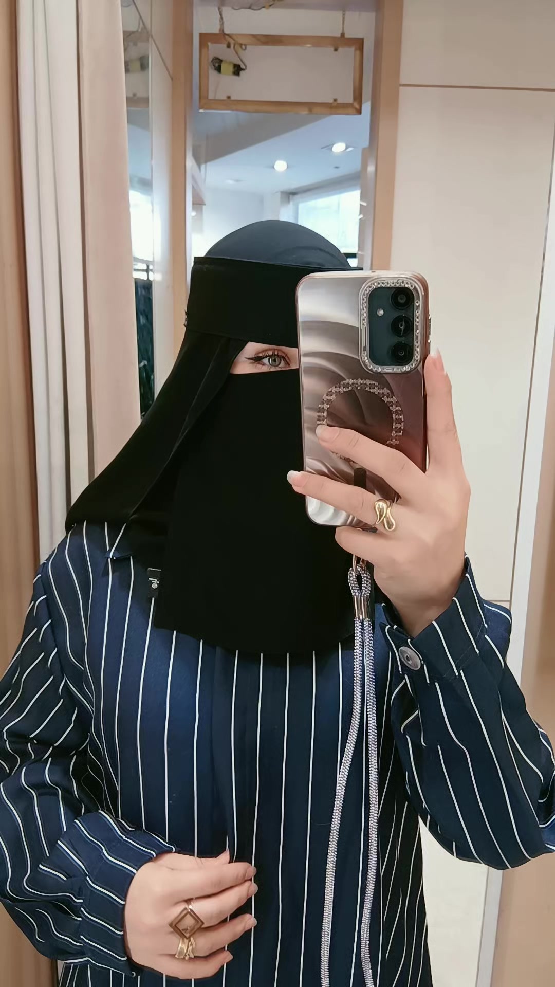 @𝒔𝒐𝒎𝒂👸🏻