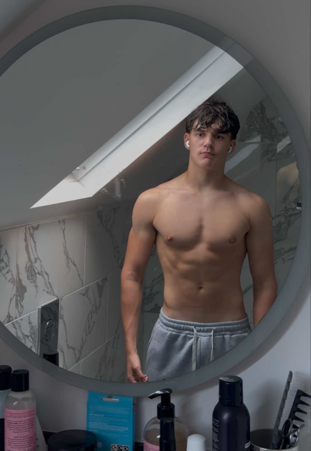 @Jake Lifts 🧌