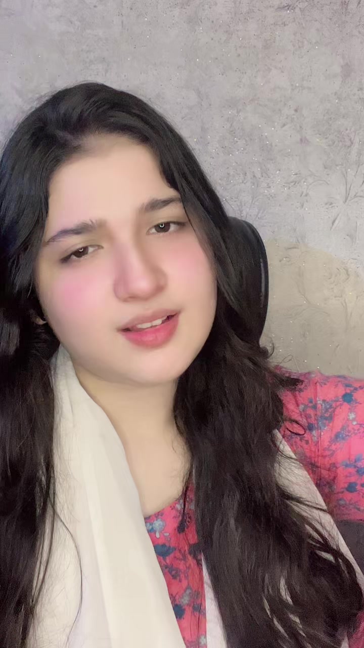 @PRETTY GIRL🥰