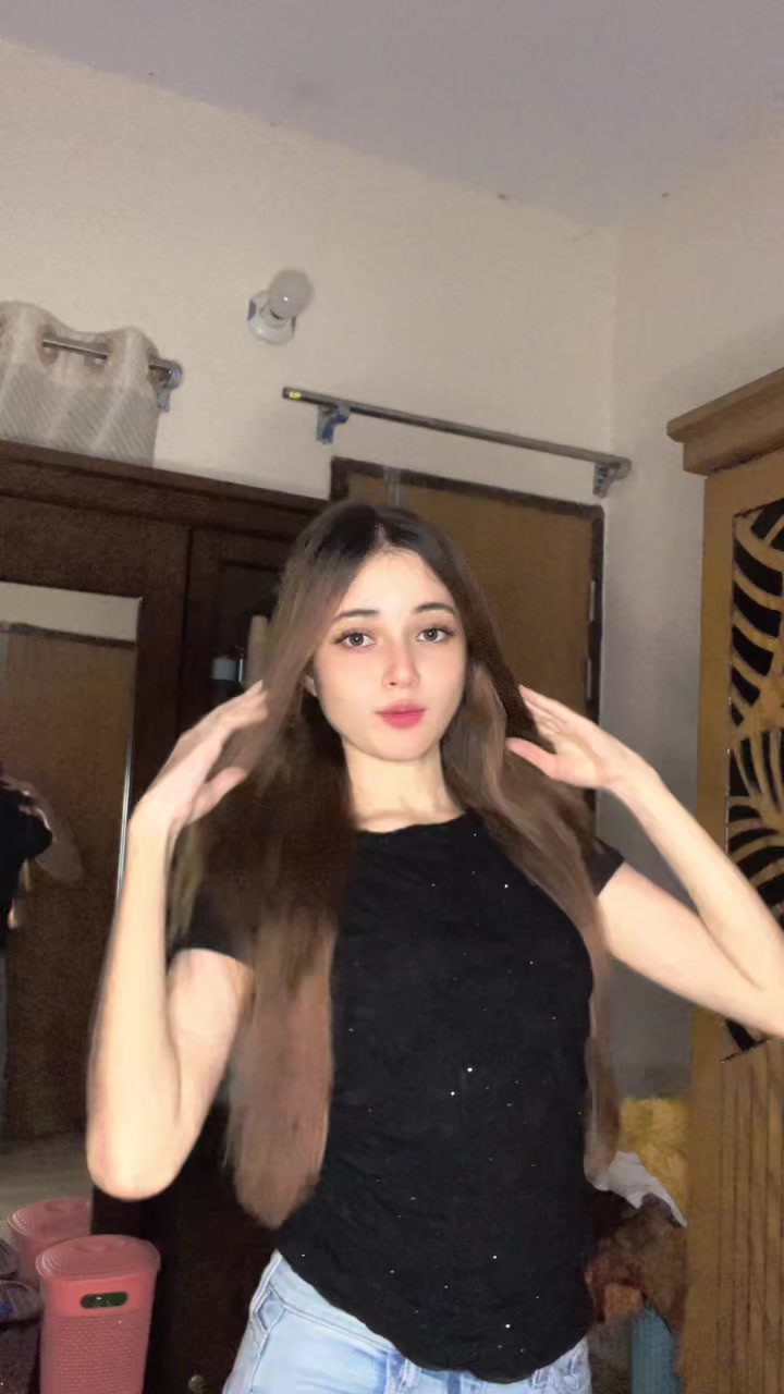 @🧚♀️✨-RI CH I -✨🧚♀️