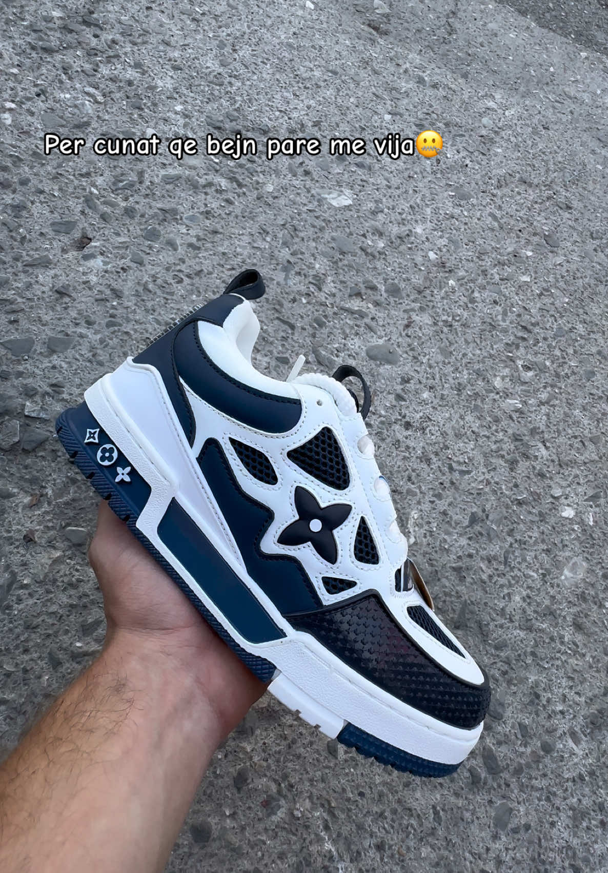 @erkicks.al