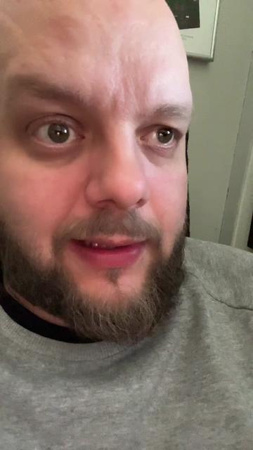 @Eetee