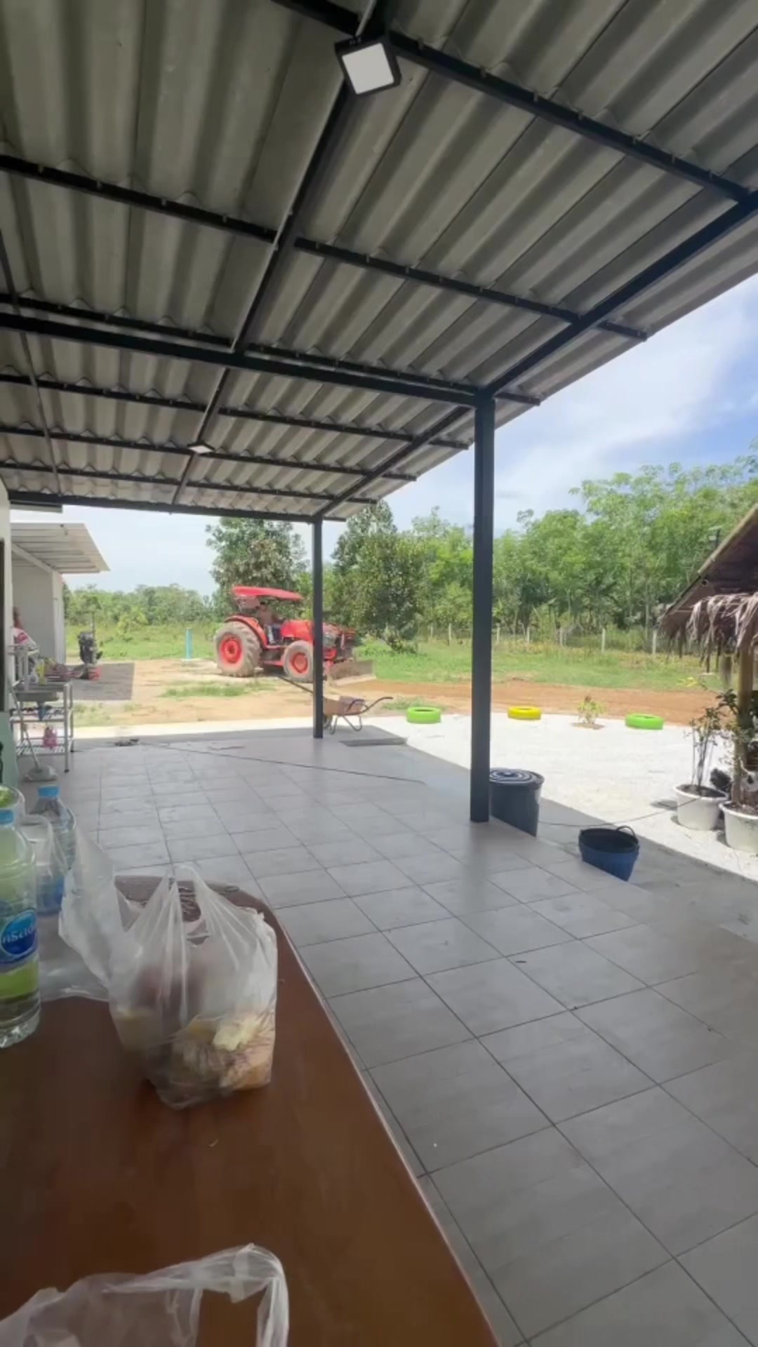 @มน