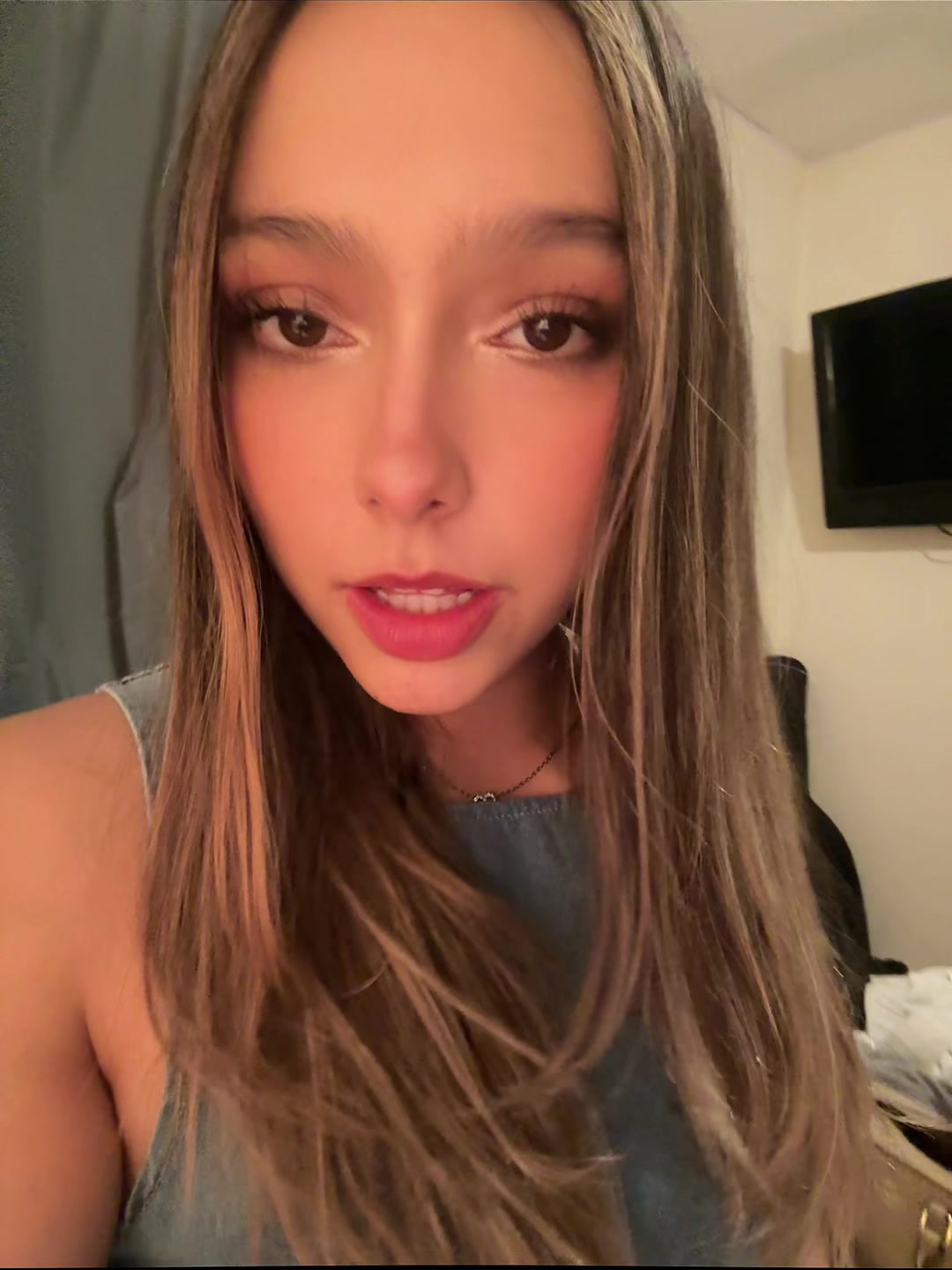 @Isa