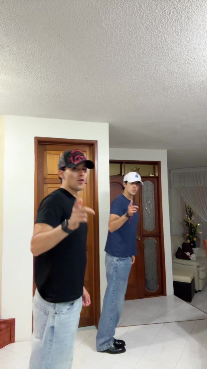 @Zavaleta