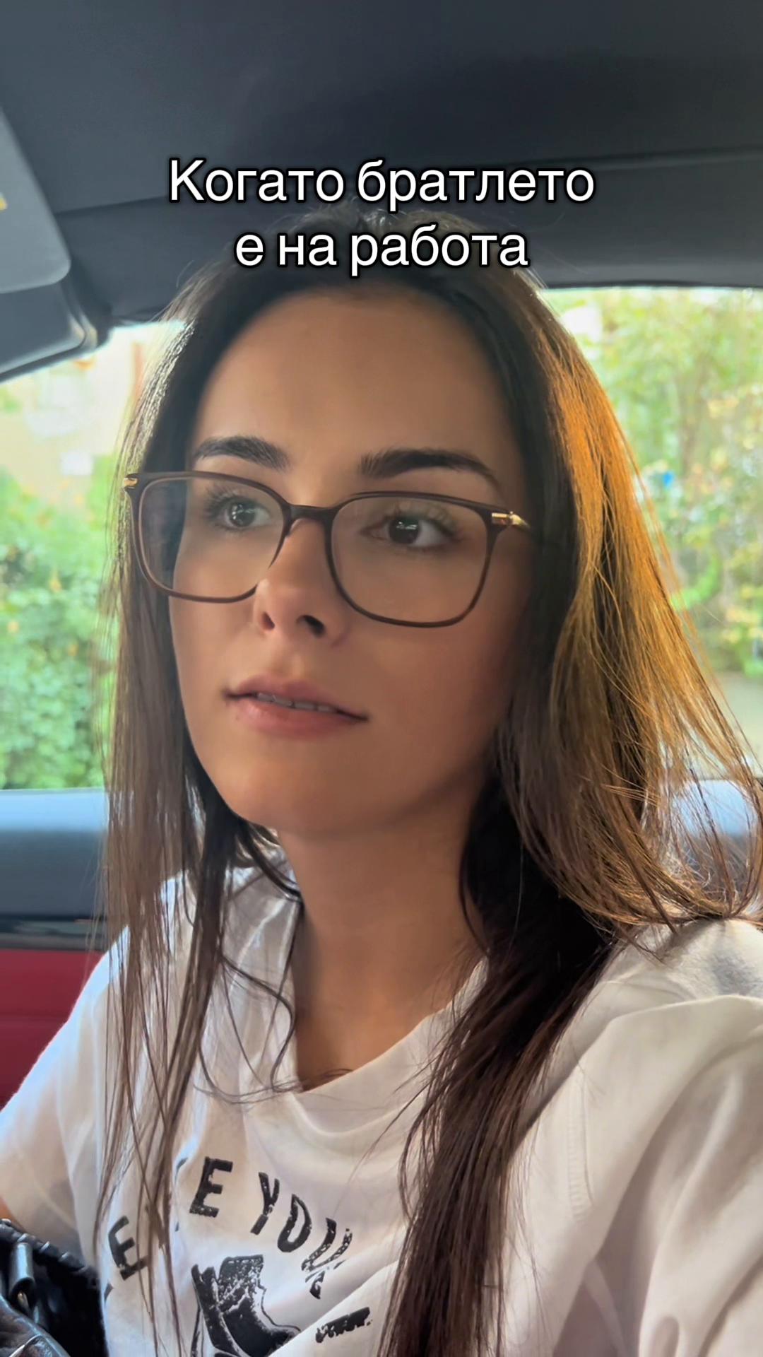 @Aivi