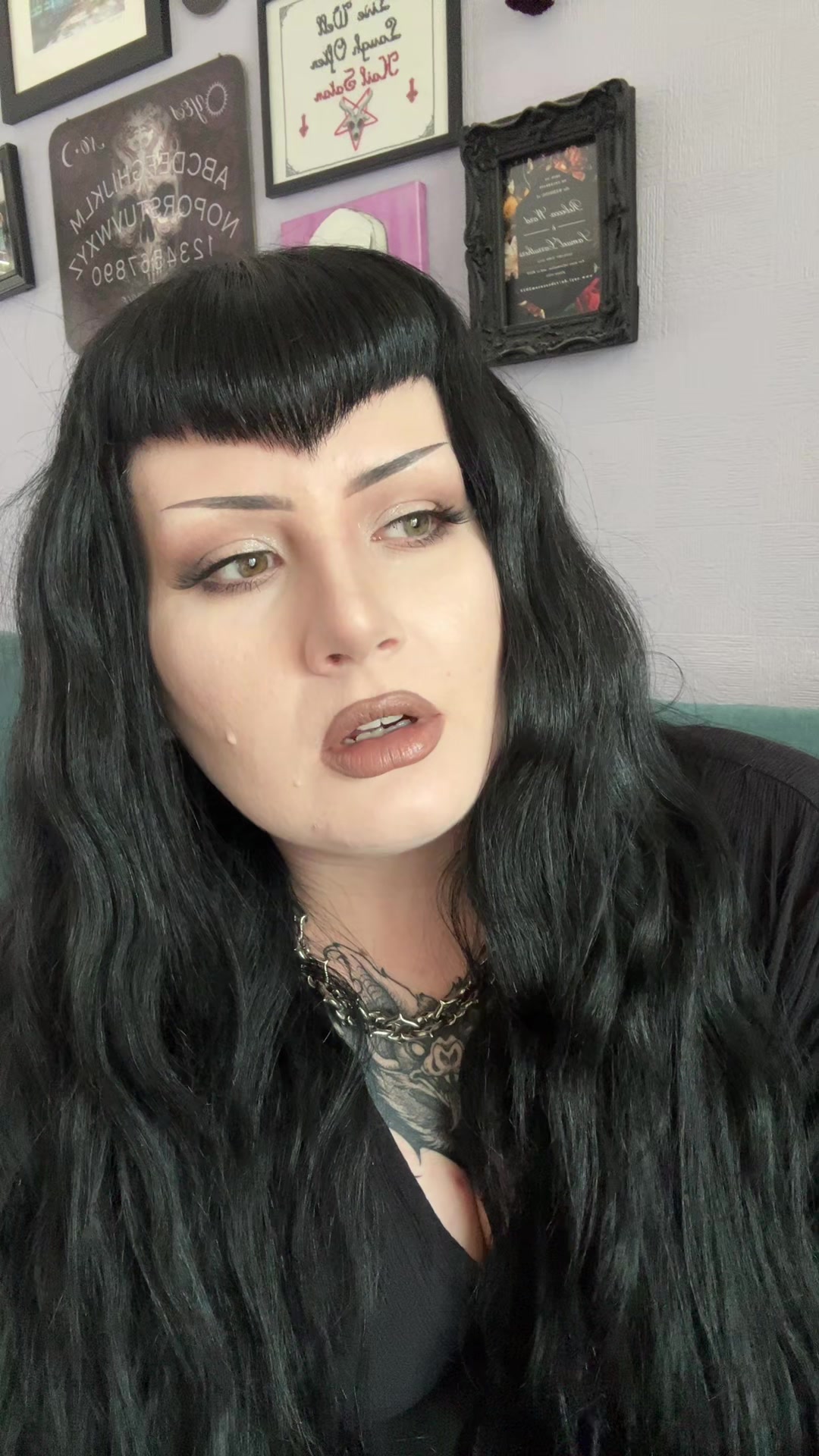 @thevampirerebecca