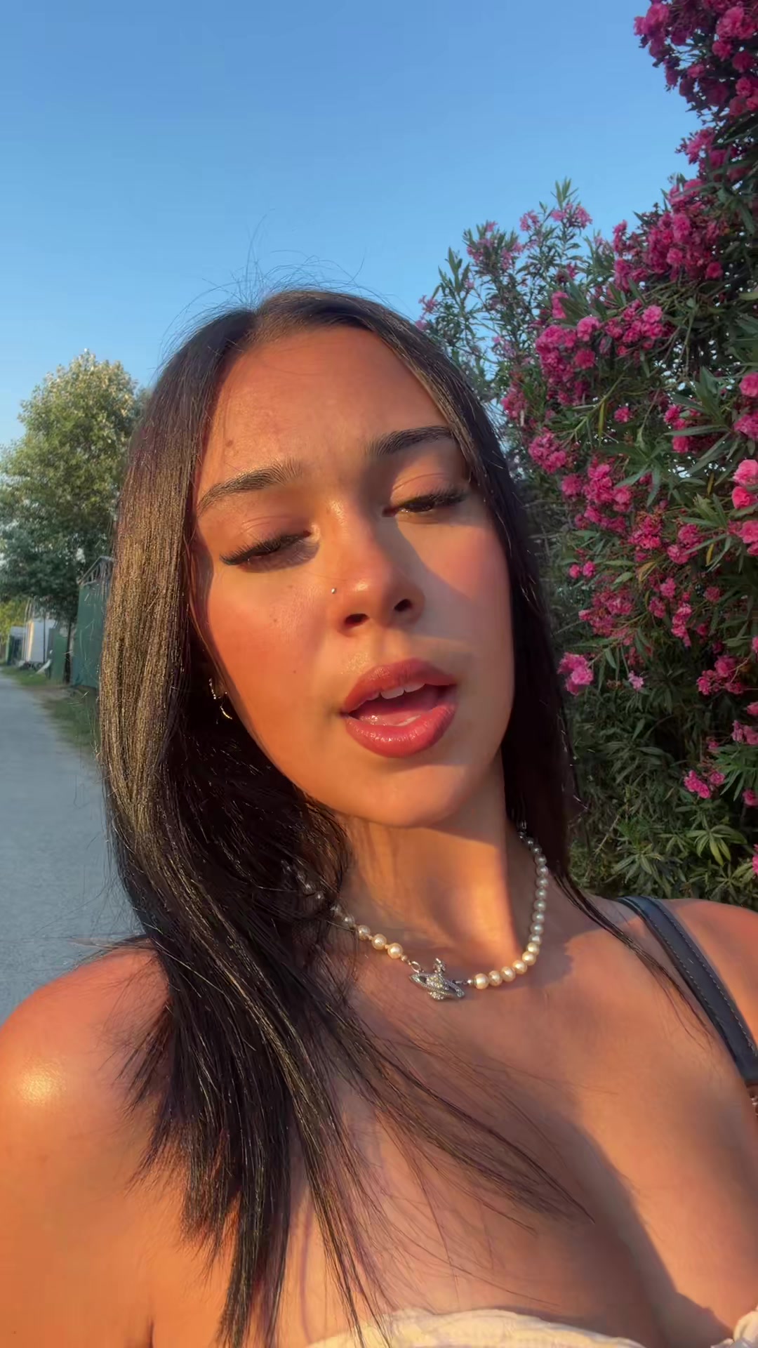 @Sophia.