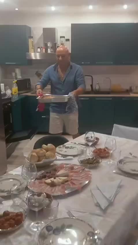 @Tonycrl