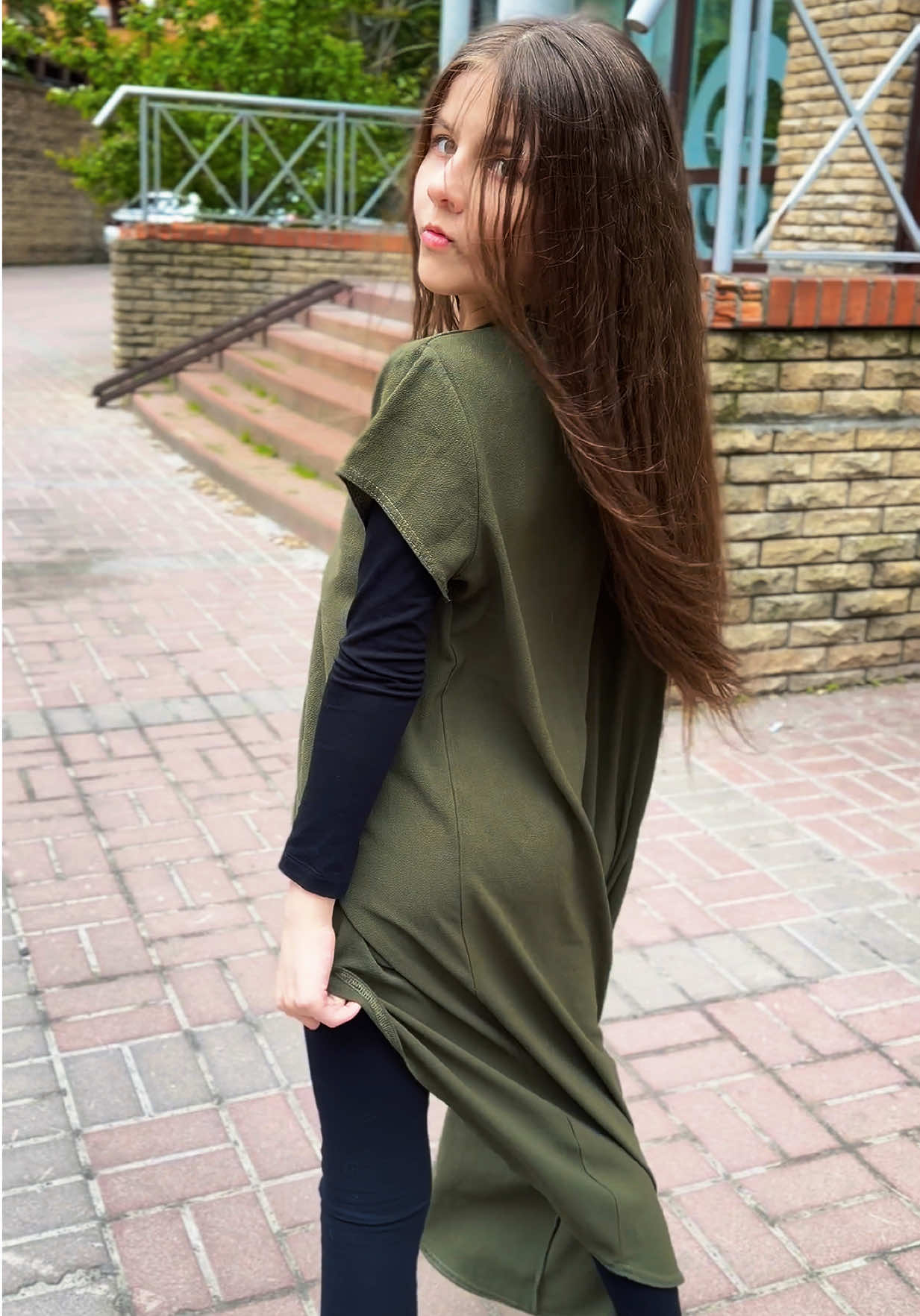 @alicia_deschanel