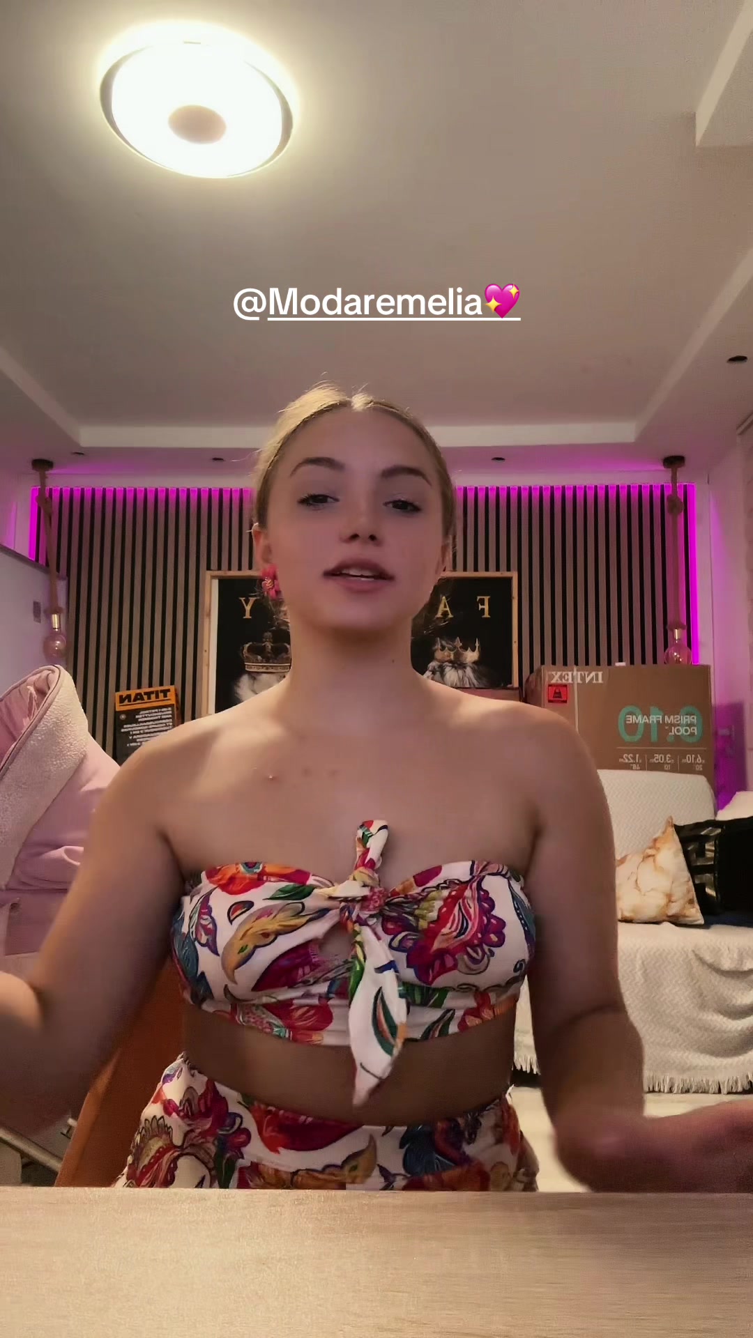 @😌
