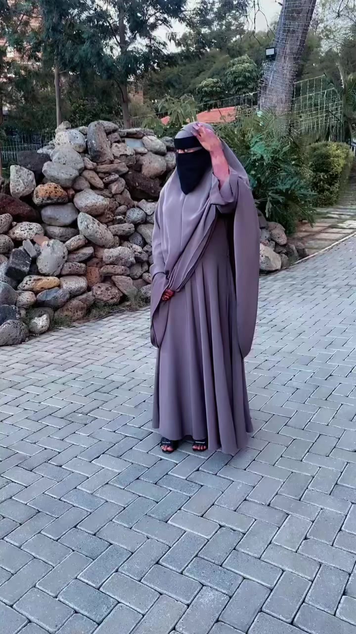 @Bushra muuse🥷🧕🥀