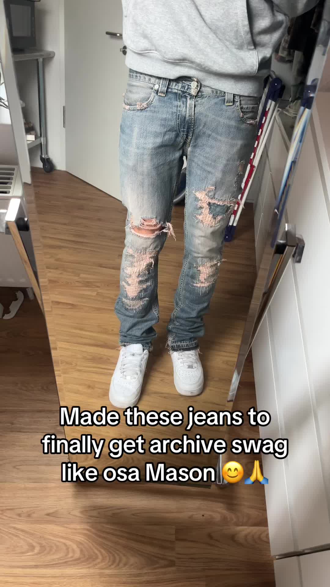 @distressed
